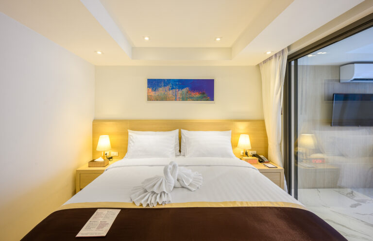 phuket-suite-executive-hotel-beach-beachfront-rawai
