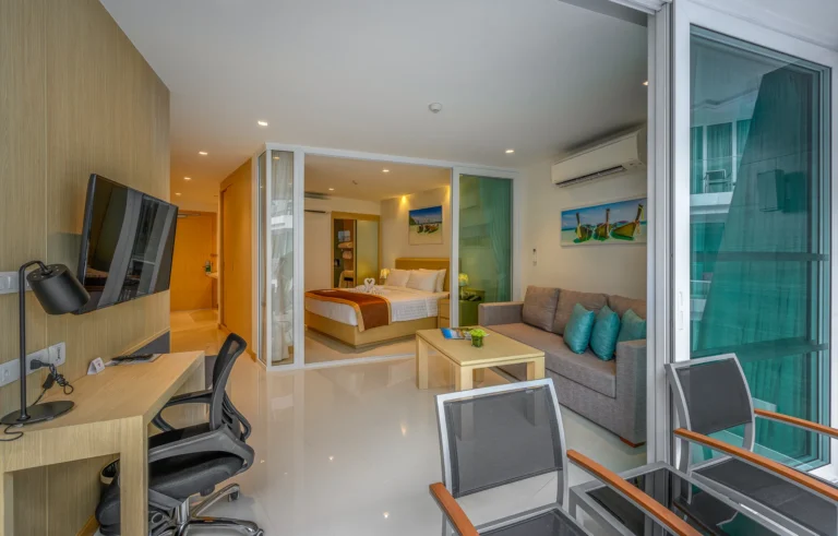 partial-seaview-one-bedroom-suite-rawai-phuket-beachfront-hotel