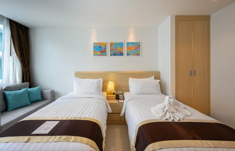 phuket-beachfront-hotel-rawai-superior-room