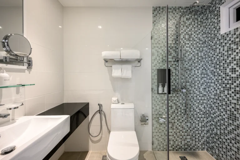room-rawai-phuket-beachfront-hotel